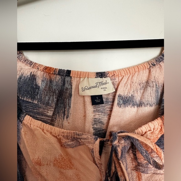 Universal Thread dress with pockets sz small - Picture 3 of 4